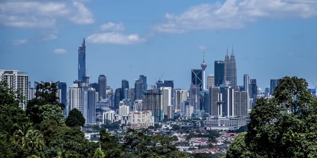 NAPIC vs. REHDA: Diverging Data on Malaysia's Property Market Sentiment
